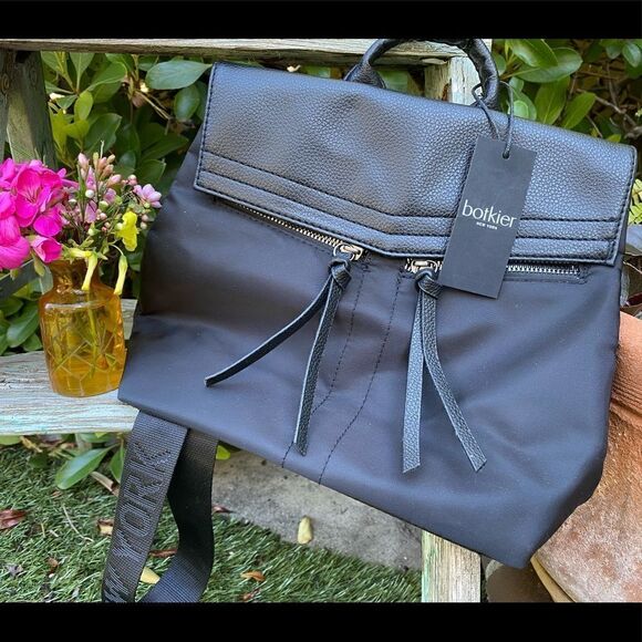 👜BOTKIER NEW YORK BLACK MINI BACKPACK OR PURSE. NWT - Picture 1 of 6